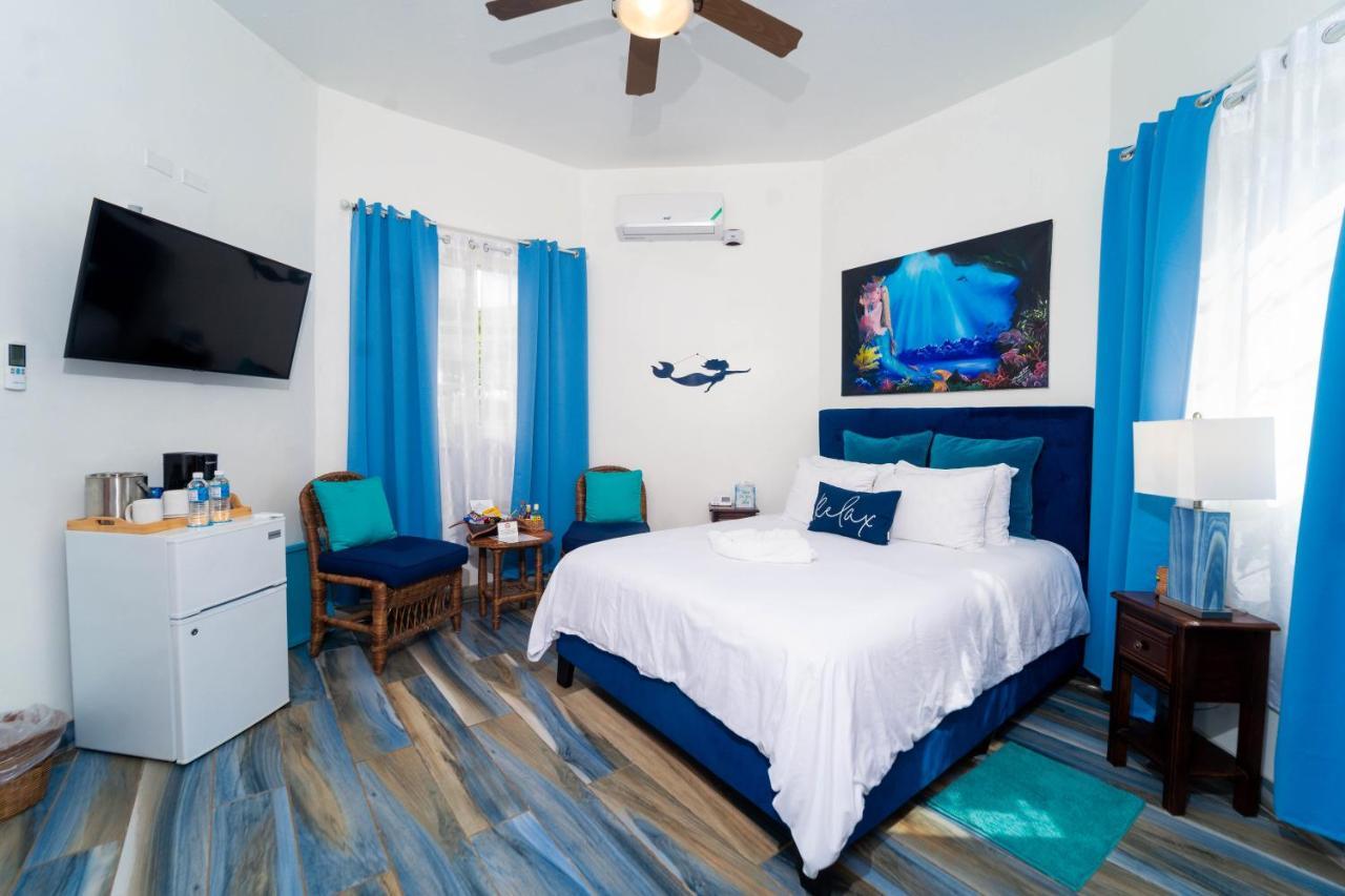 Blue Skies Beach Resort Negril Esterno foto