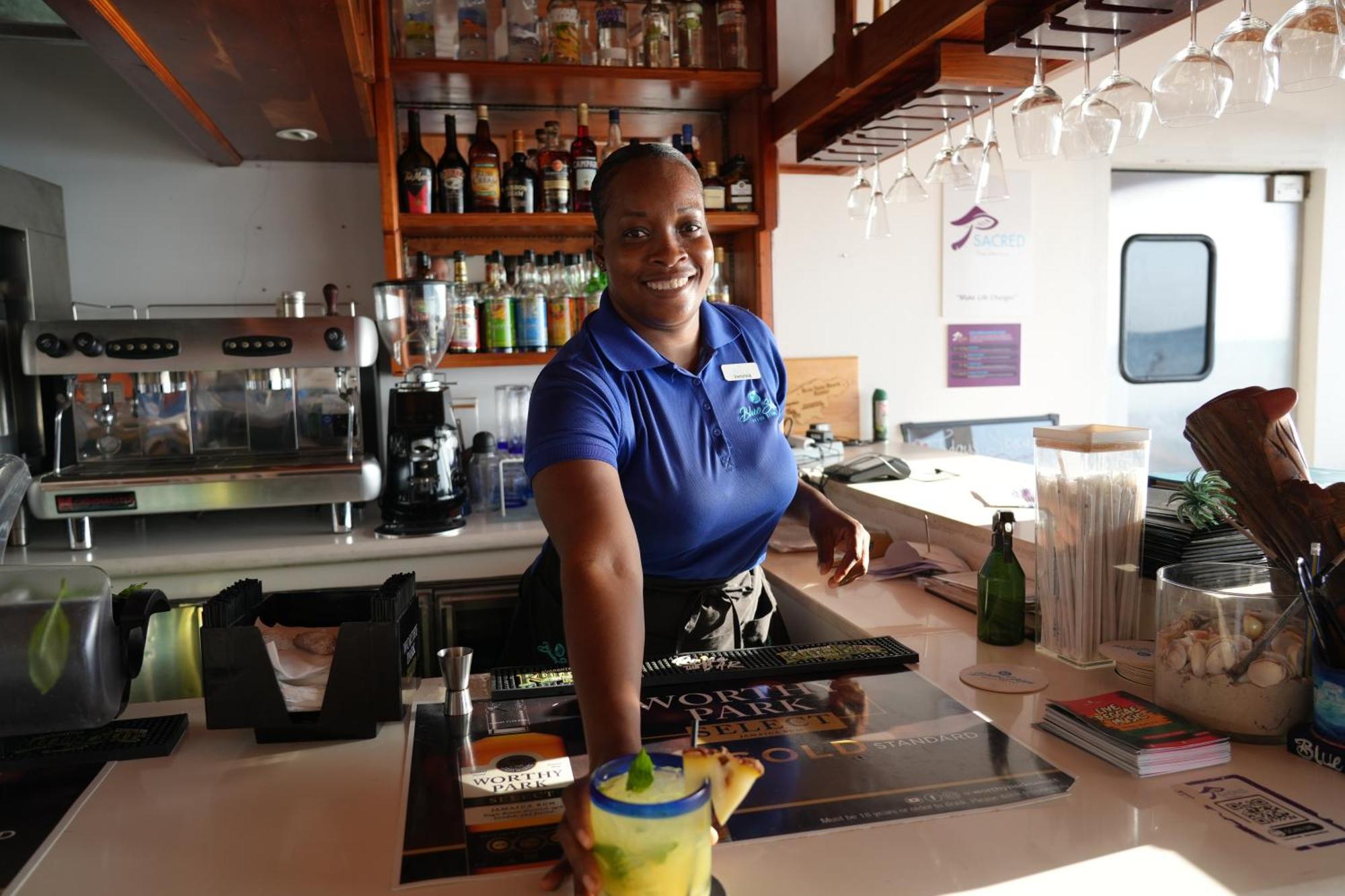 Blue Skies Beach Resort Negril Esterno foto